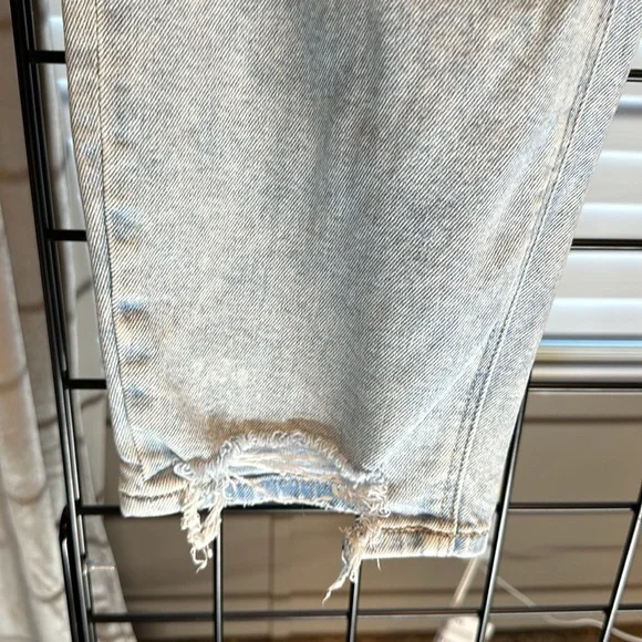 American Eagle distressed jeans size 16 Short - Picture 3 of 8